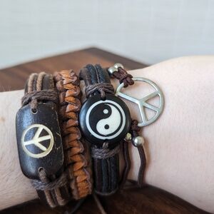 Peace sign bracelet